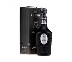 A.H. Riise Non Plus Ultra Black Edition Rum 42% 0,7l (kartón)